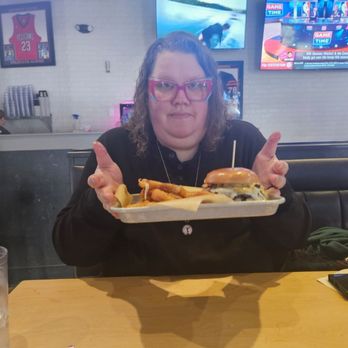 Buffalo Wild Wings - Sports Bars Near Me - Florence, Kentucky Buffalo Wild Wings - Sports Bars Near Me - Florence, Kentucky