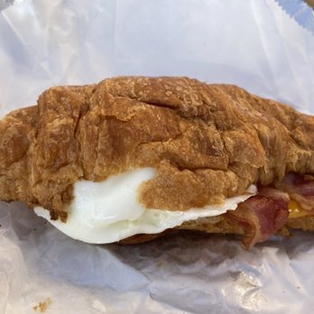 Island Press Coffee - Bacon, egg, and cheese croissant - Coffee & Tea Near Me - Lahaina, Hawaii Island Press Coffee - Bacon, egg, and cheese croissant - Coffee & Tea Near Me - Lahaina, Hawaii