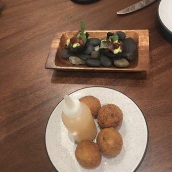 Senia - Croquet and ahi cracker - Cocktail Bars Near Me - Honolulu, Hawaii Senia - Croquet and ahi cracker - Cocktail Bars Near Me - Honolulu, Hawaii