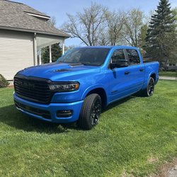 Golling Chrysler Dodge Jeep Ram - New Truck