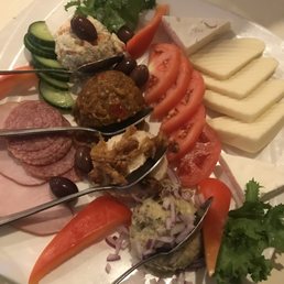 Cold Appetizers for 2 People / Aperitive Reci La Platou
