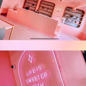 Bearology - Inside - Bubble Tea Near Me - Hollywood, California