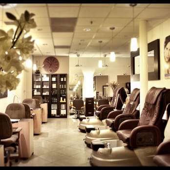 Spa Glisten - Skin Care Near Me - Glendale, California