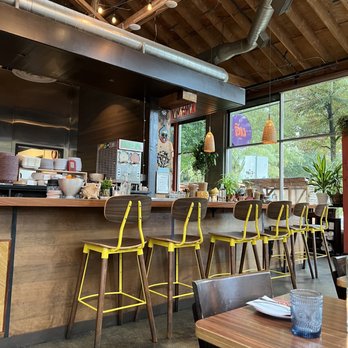 Eem - Cocktail Bars Near Me - Portland, Oregon