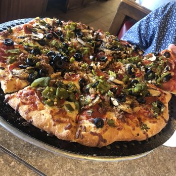 Pizza Barn - Pizza Near Me - Edgewood, New Mexico