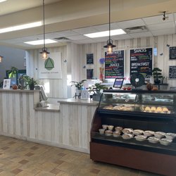 Centre Club - New cafe- Essential Kitchen!!   www.wfpbessentialkitchen.com