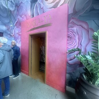 Nara-Ya - Inside building entrance - Sushi Bars Near Me - Washington, DC, District of Columbia