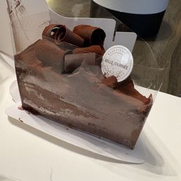 Chocolate ganache cake