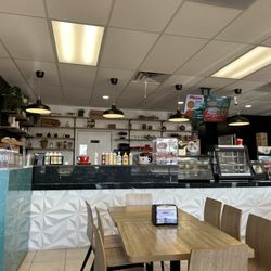 Mika Cafe - Inside