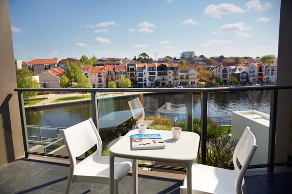 East Perth Suites Hotel by null