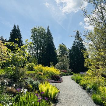 Bellevue Botanical Garden - Botanical Gardens Near Me - Bellevue, Washington