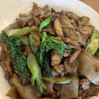 Noodle World - Pad See Ew - Chinese Near Me - Alhambra, California Noodle World - Pad See Ew - Chinese Near Me - Alhambra, California
