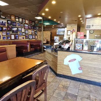 Pizza My Heart - Interior - Pizza Near Me - San Jose, California