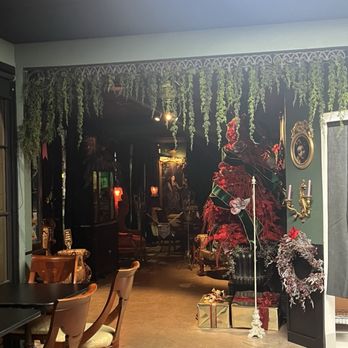 BURNT UMBER COFFEE FT. PETALS & POISON TEA ROOM - Updated March 2025