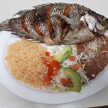 Costa Azul Mariscos - Pescado frito unnn rico - Seafood Near Me - San Diego, California