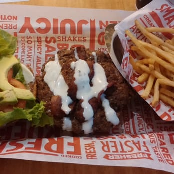 Smashburger - Look at this presentation. Avacado club big smash and smash fries(olive oil garlic and rosemary). Review to follow - Burgers Near Me - Phoenix, Arizona Smashburger - Look at this presentation. Avacado club big smash and smash fries(olive oil garlic and rosemary). Review to follow - Burgers Near Me - Phoenix, Arizona