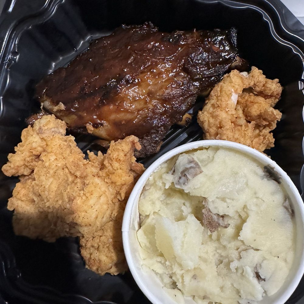 Texas Roadhouse - Chicken Critters- & Ribs with Mashed Potatoes - Steakhouses Near Me - Middletown, Delaware Texas Roadhouse - Chicken Critters- & Ribs with Mashed Potatoes - Steakhouses Near Me - Middletown, Delaware