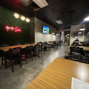 Maya Sushi - Cute back drop for photos at that table - Sushi Bars Near Me - Fresno, California Maya Sushi - Cute back drop for photos at that table - Sushi Bars Near Me - Fresno, California