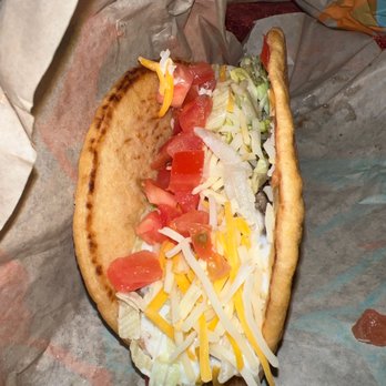 Taco Bell - $6 chalupa. Where are the FILLINGS??? - Fast Food Near Me - Wilsonville, Oregon
