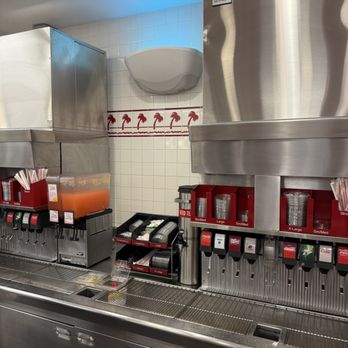 In-N-Out Burger - Soda machine area - Fast Food Near Me - San Diego, California