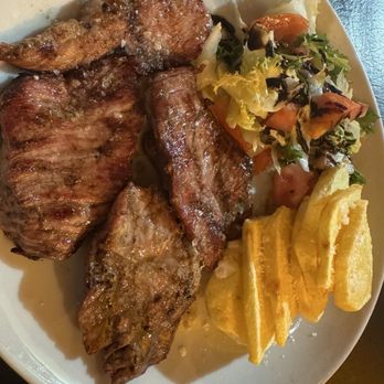 La Tranquera - Grilled pork. Delicious- flavorful and tender. - Argentine Near Me - Córdoba, Colorado