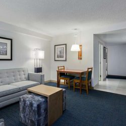Homewood Suites by Hilton Seattle Downtown - Guest room