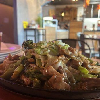 New China Cafe - chicken and broccoli stir fry - Chinese Near Me - Fresno, California New China Cafe - chicken and broccoli stir fry - Chinese Near Me - Fresno, California
