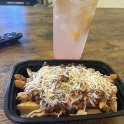 Grillagan’s Island - Chili cheese fries and fresh made lemonade!