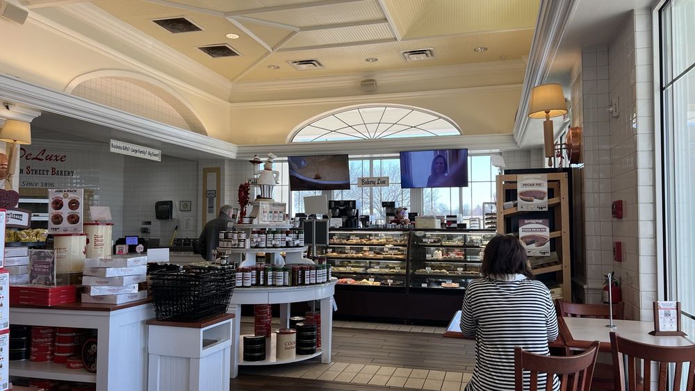 Collin Street Bakery - Photo 2