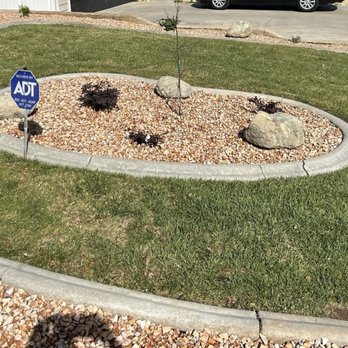 Ruiz Landscape - Front yard - Landscaping Near Me - Hemet, California
