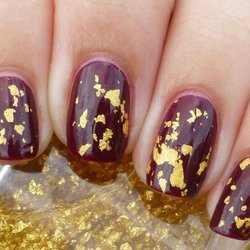 True Hollywood Nails - The type of gold flakes I wanted