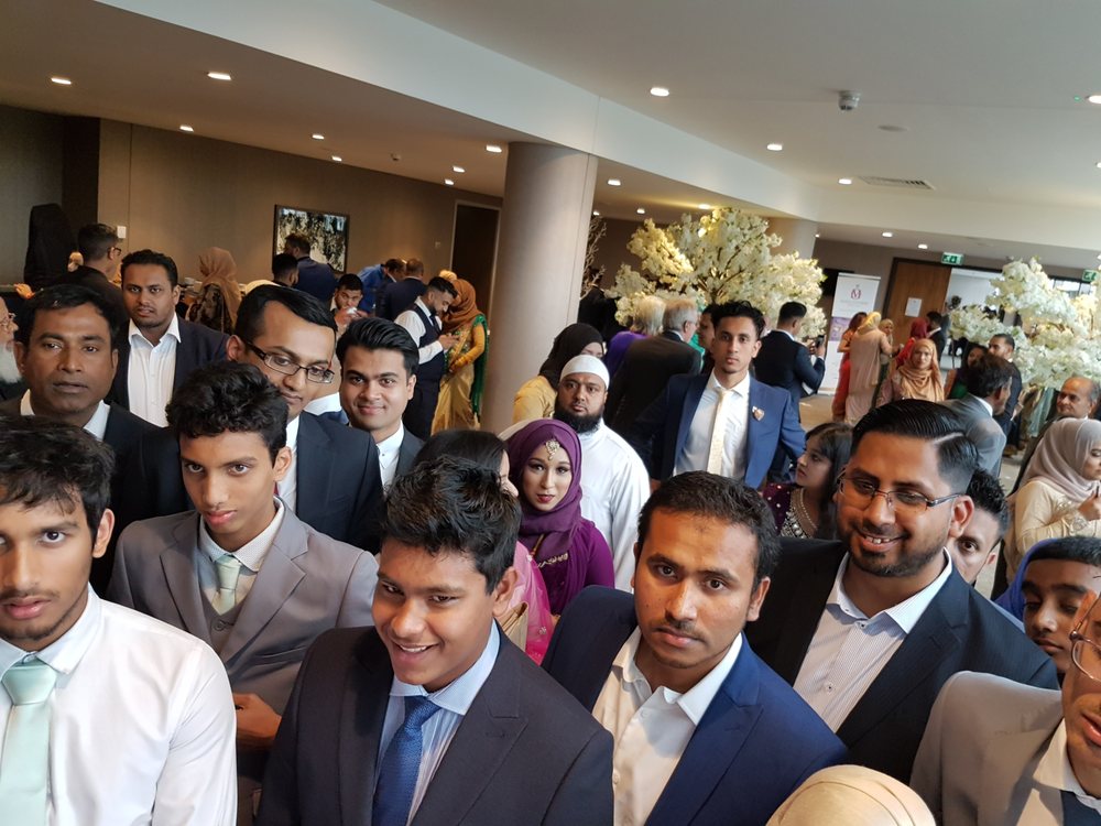 THE CANDY FLOSS KING Request Information 27 Chervil Close, Chandler