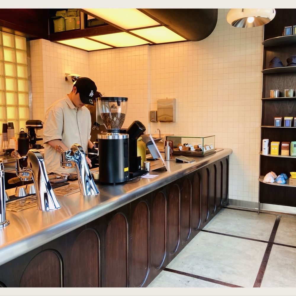 Loquat - Busy barista. - Coffee & Tea Near Me - Los Angeles, California Loquat - Busy barista. - Coffee & Tea Near Me - Los Angeles, California
