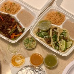 Taqueria La Esperanza - Left- beef fajitas; right-lengua taco plate