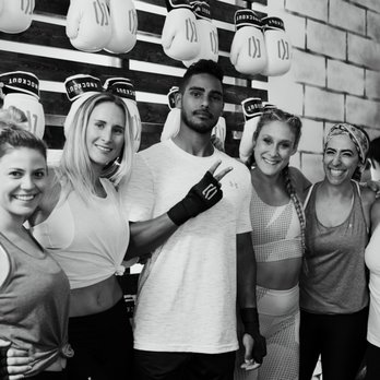 Knockout Austin Kickboxing - Kickboxing squad goals - Boxing Near Me - Austin, Texas Knockout Austin Kickboxing - Kickboxing squad goals - Boxing Near Me - Austin, Texas