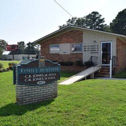 Jones B Clifford III, DDS - Welcome to the Dental Office of Dr. Clifford Jones! Your care is our first priority.