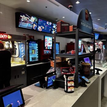 AMC Annapolis Mall 11 - Venue AMC Annapolis - Cinema Near Me - Annapolis, Maryland
