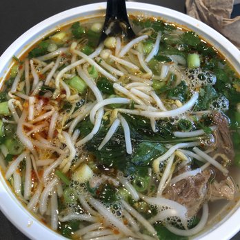 RollPlay Rosslyn - $15 Spicy Oxtail Pho - Vietnamese Near Me - Arlington, Virginia