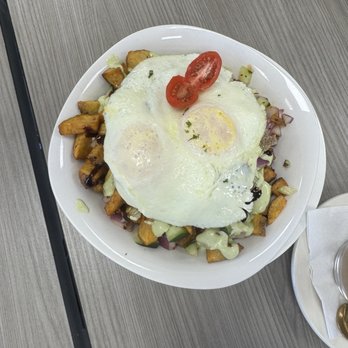 Cadeau Cafe - Breakfast bowl - Coffee & Tea Near Me - Fort Myers, Florida Cadeau Cafe - Breakfast bowl - Coffee & Tea Near Me - Fort Myers, Florida