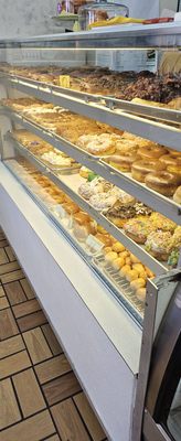 Earl's Donuts by null