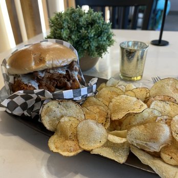 Scratch Gourmet Kitchen - Comfort Food Near Me - Prairie Village, Kansas
