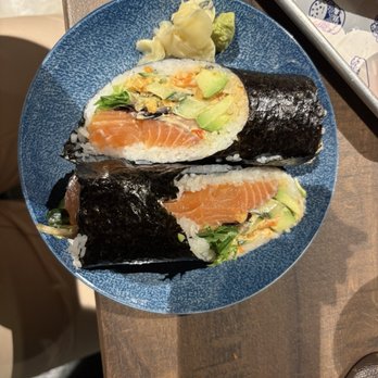 Wave Sushi - Sushi burrito - Asian Fusion Near Me - Maitland, Florida