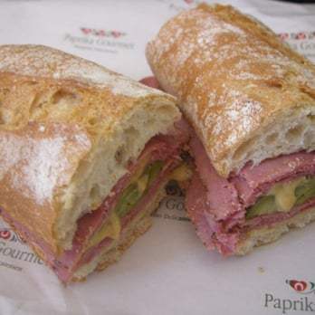 Pastrami Barcelona - Bocata de Pastrami tipo. - Specialty Food Near Me - Bcn, B