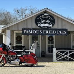 Reba’s - Stumbled upon Reba's on my ride. Glad I did.
