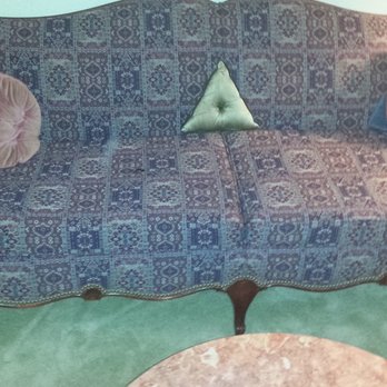Ellet Upholstery - Same couch reupholstered. - Furniture Reupholstery Near Me - Akron, Ohio