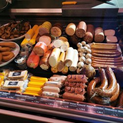 Metzgerei Robert Müller, Betreiber P. Mestekemper - Wursttheke