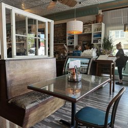 Betsy's Crepes - Interior