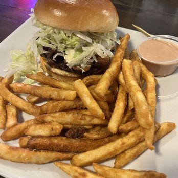 Porter's - Hunter Burger - Salad Near Me - Springdale, Utah