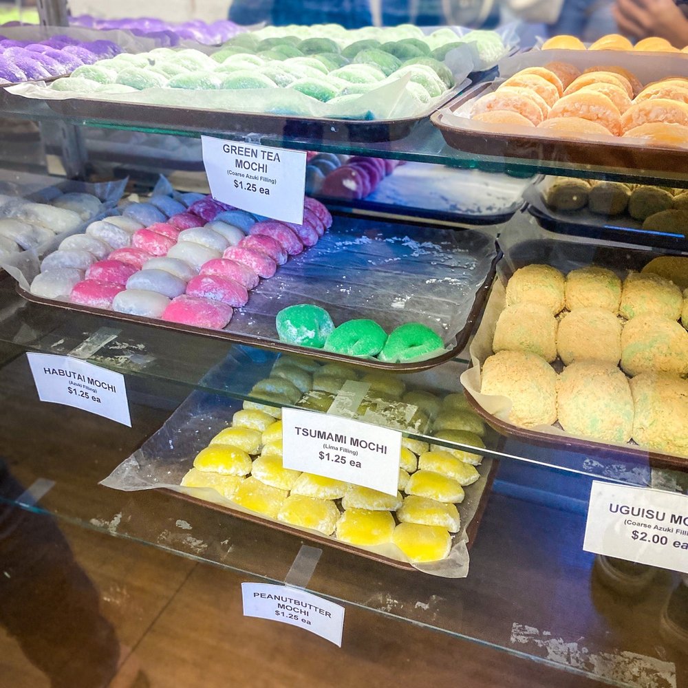 Nisshodo Candy Store - Stuffed mochi - Candy Stores Near Me - Honolulu, Hawaii Nisshodo Candy Store - Stuffed mochi - Candy Stores Near Me - Honolulu, Hawaii