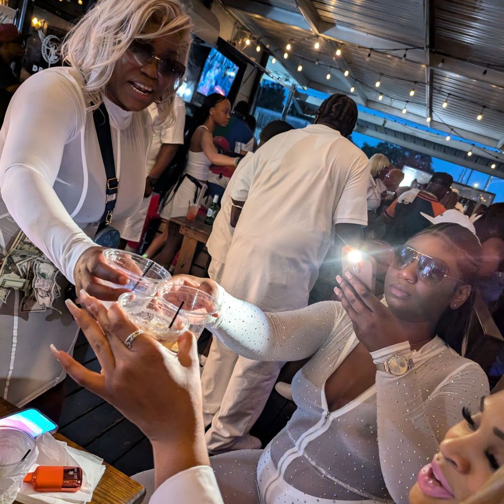 Dreams - Toast to Shondai the Birthday Girl! Happy birthday Princess ! - Adult Entertainment Near Me - Houston, Texas